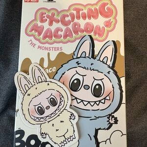 Exciting macaron Labubu SOYMILK